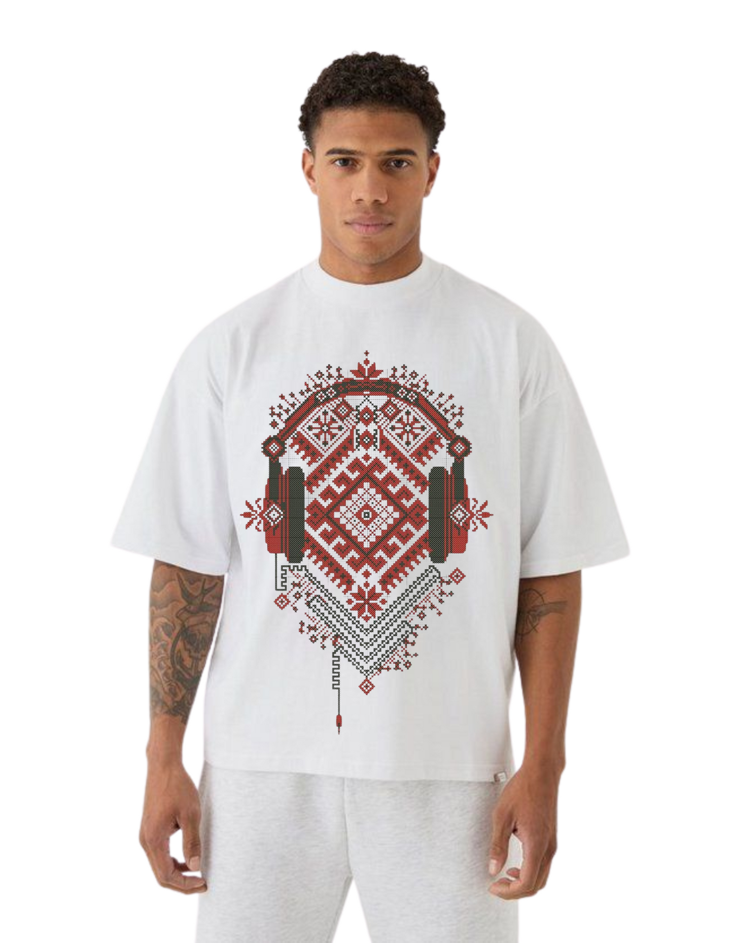 Black and White Oversized T-Shirt with Red Tribal Geometric Print – Unisex Streetwear Style